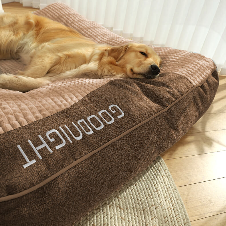 Grand lit épais et anti-rayures pour chien