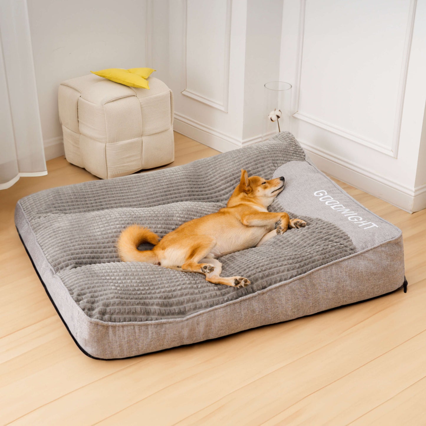 Grand lit épais et anti-rayures pour chien